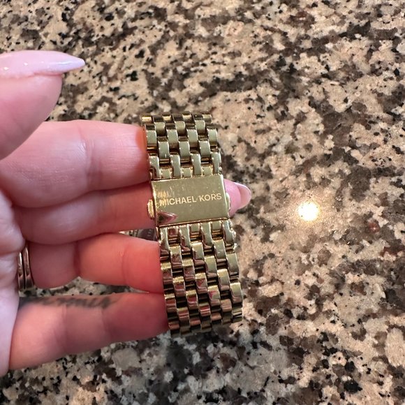 MICHAEL KORS Women's MK5835 Pressley Gold Tone Chronograph Watch - Picture 6 of 9